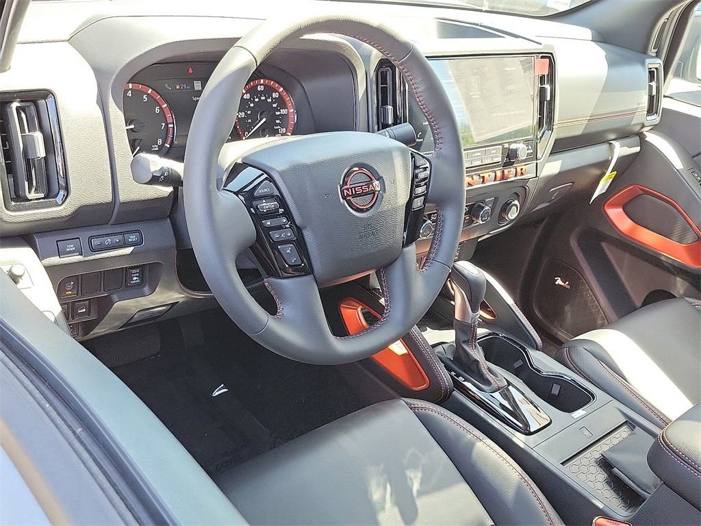 New 2025 Nissan Frontier PRO-4X w/ Pro Premium Package AWD/4WD image 4