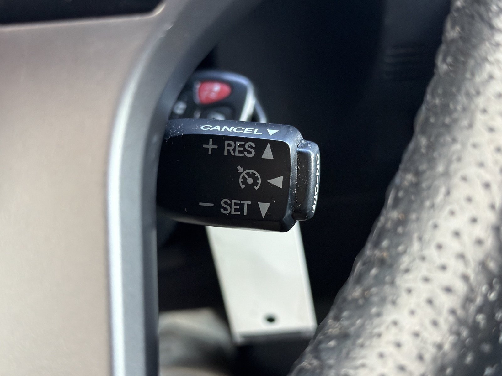 Used 2015 Toyota 4Runner SR5 AWD/4WD image 29