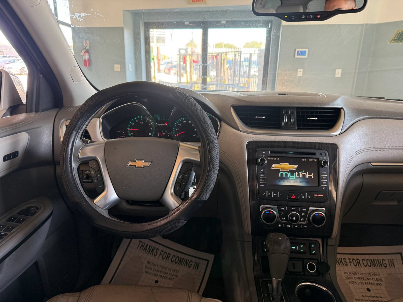 Used 2015 Chevrolet Traverse LTZ FWD image 13