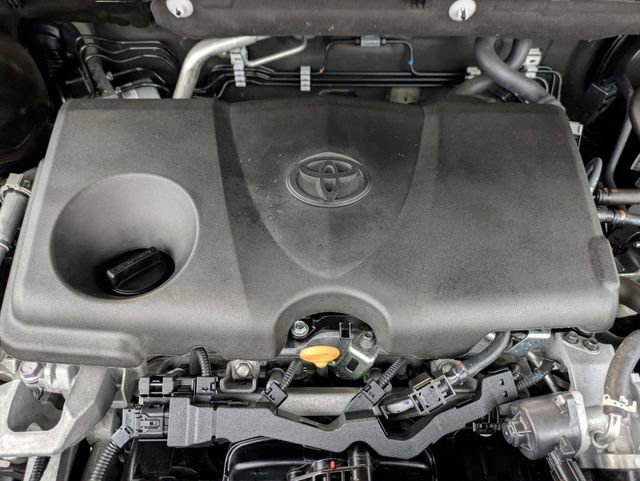 Used 2025 Toyota RAV4 XLE w/ Convenience Package image 20