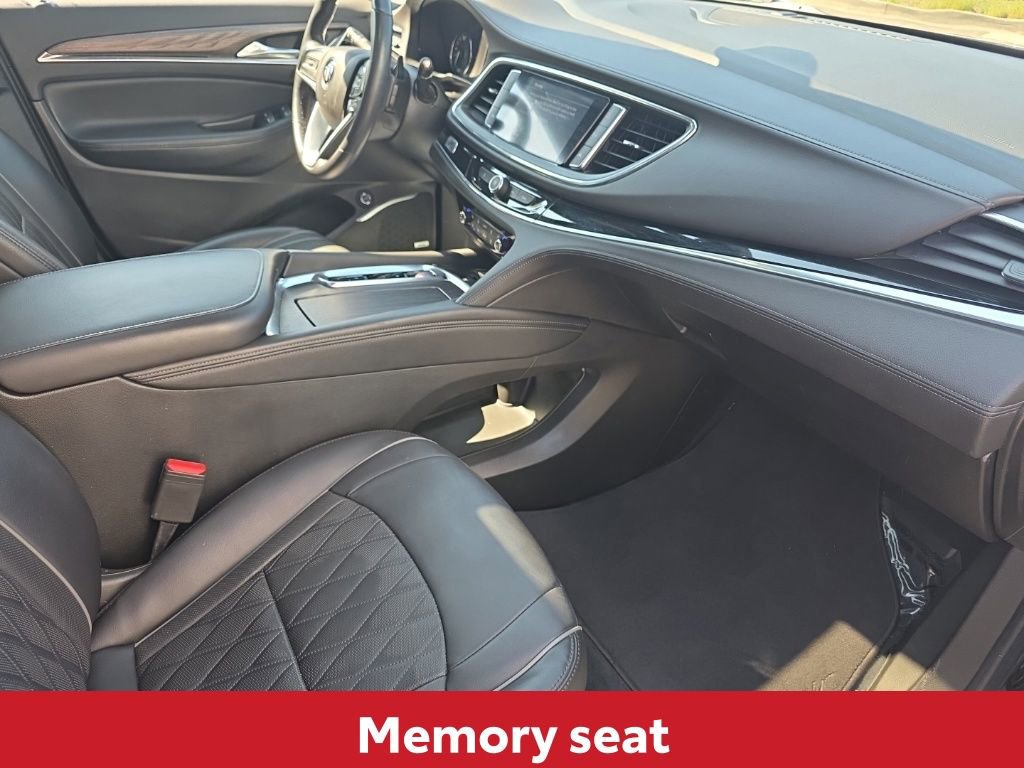 Used 2024 Buick Enclave Avenir w/ Avenir Technology Package image 16