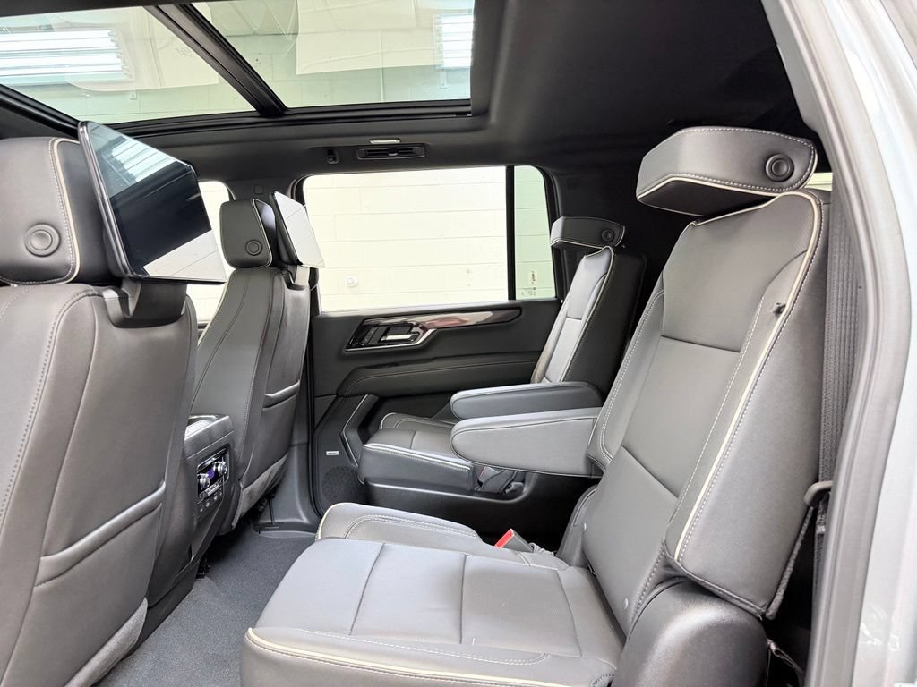 New 2026 GMC Yukon XL Elevation w/ Elevation Premium Package AWD/4WD image 22
