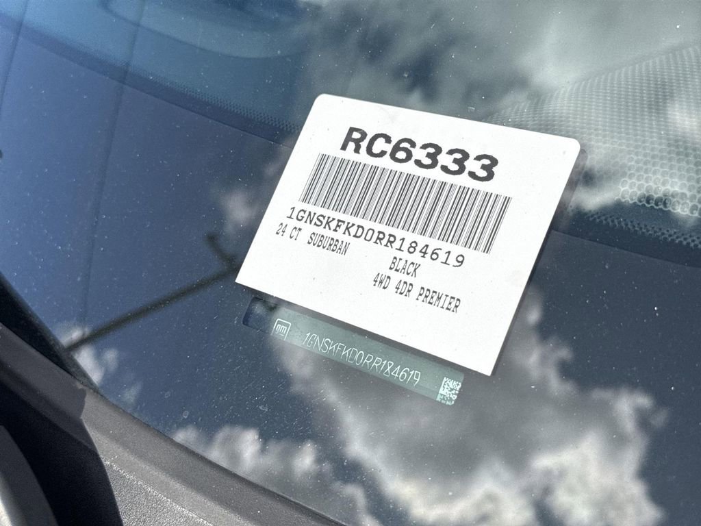 Used 2024 Chevrolet Suburban Premier image 32