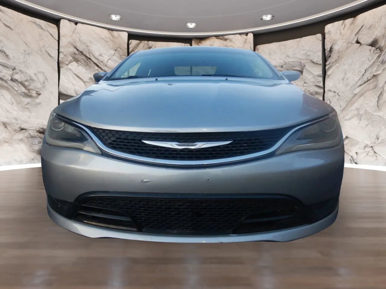 Used 2015 Chrysler 200 LX image 2