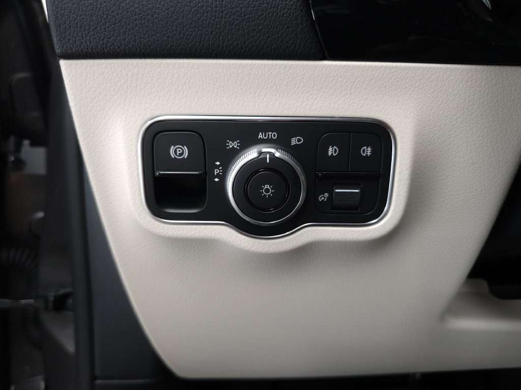 Certified 2026 Mercedes-Benz GLA 250 4MATIC image 10