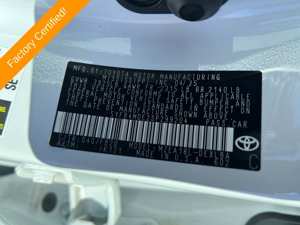 Used 2025 Toyota Corolla LE image 27