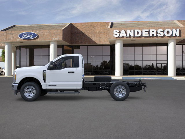 New 2025 Ford F350 XL w/ XL Chrome Package image 4