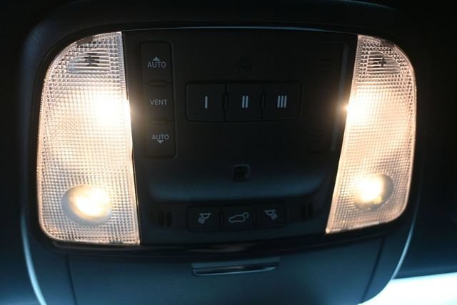 Used 2023 Dodge Durango R/T w/ Tow 'N Go Package AWD/4WD image 24