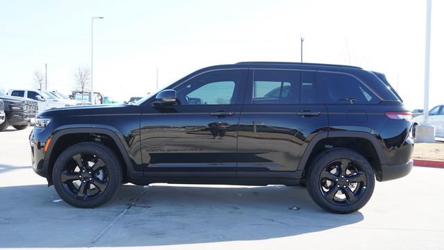 New 2026 Jeep Grand Cherokee Limited w/ Limited Altitude Package RWD image 6