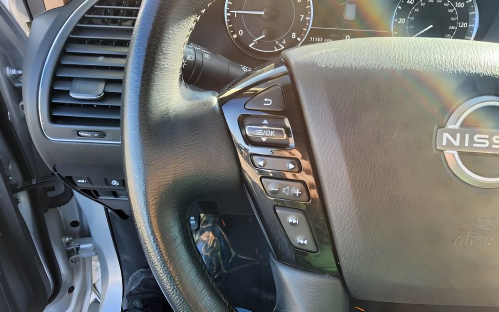 Used 2024 Nissan Armada SL AWD/4WD image 17