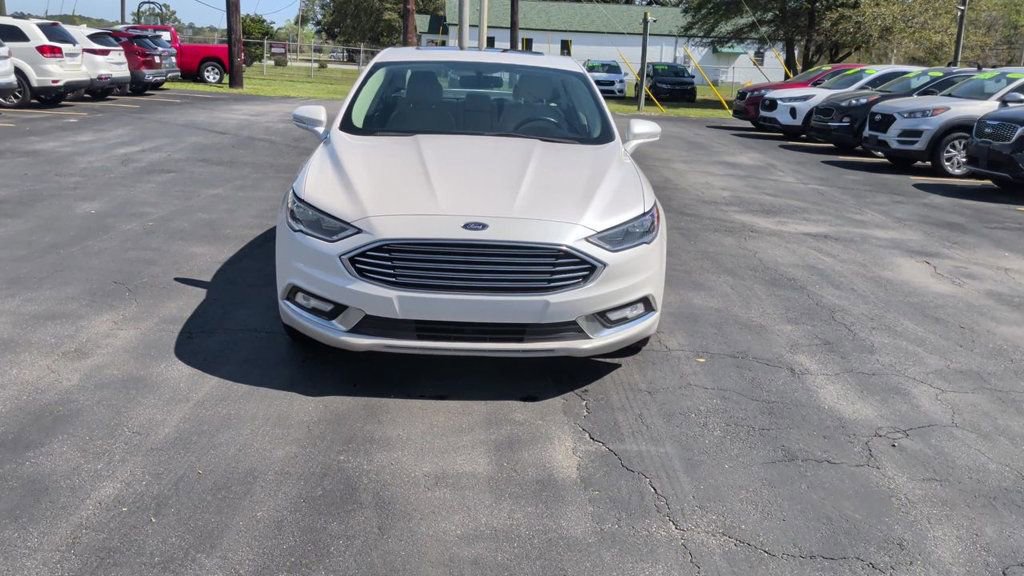 Used 2018 Ford Fusion Titanium FWD image 3