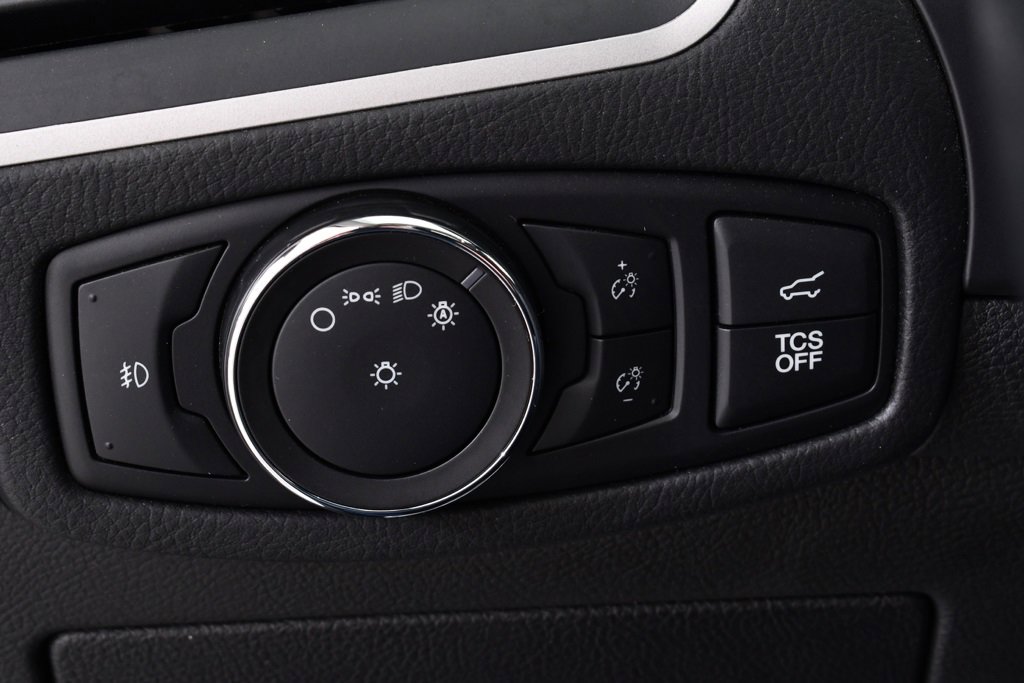 Used 2022 Ford Edge SEL w/ Convenience Package image 32