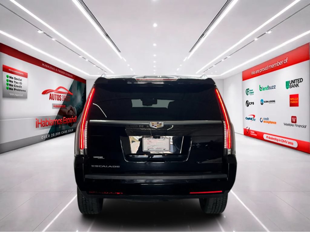 Used 2020 Cadillac Escalade Luxury AWD/4WD image 6