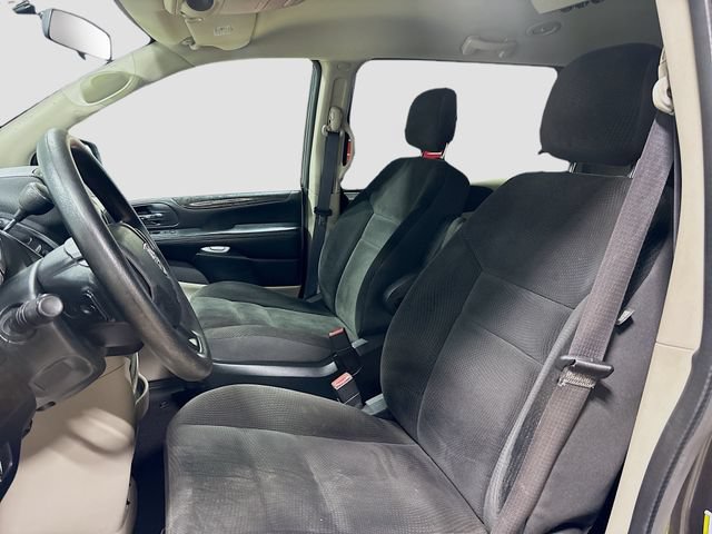 Used 2018 Dodge Grand Caravan SE FWD image 15