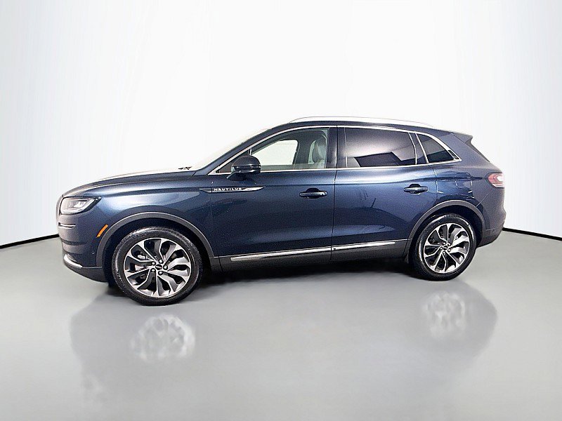 Used 2023 Lincoln Nautilus Reserve w/ Equipment Group 201A image 4