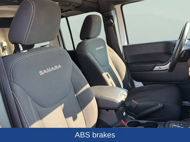 Used 2018 Jeep Wrangler Unlimited Sahara w/ Connectivity Group AWD/4WD image 20