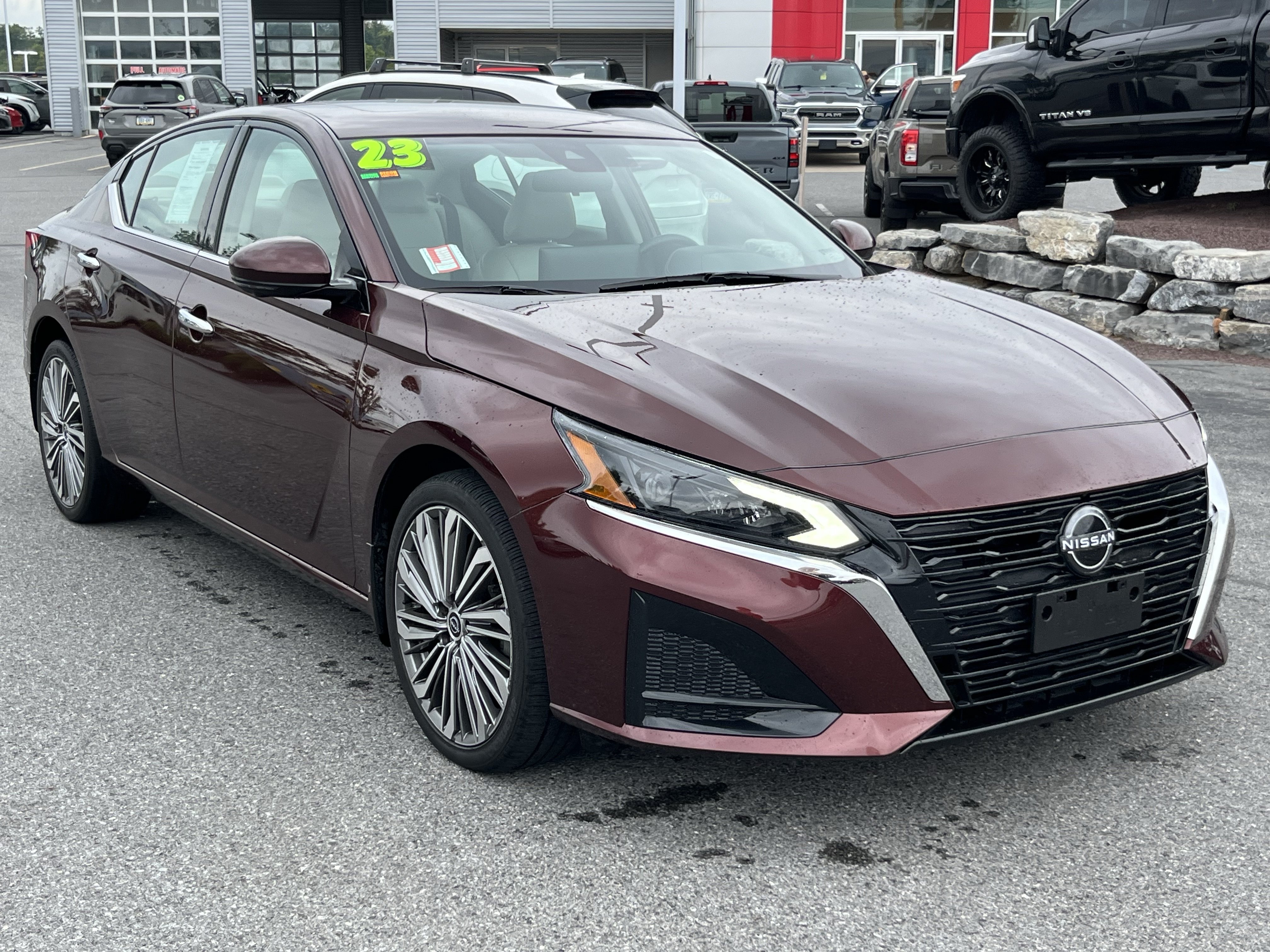 Used 2023 Nissan Altima 2.5 SL