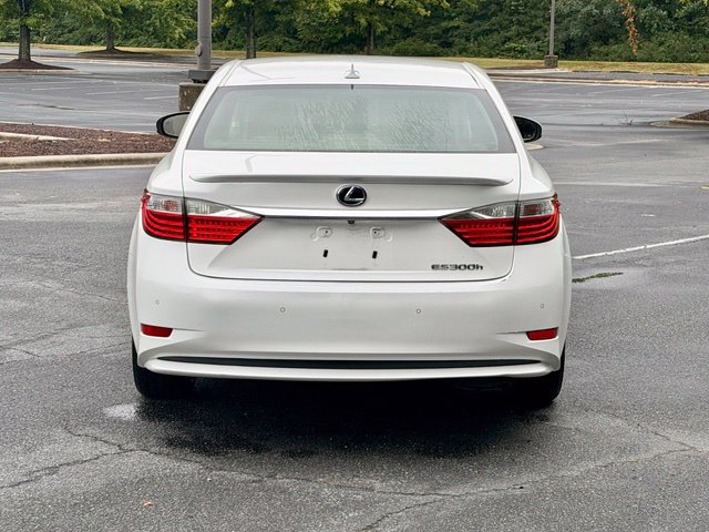 Used 2013 Lexus ES 300h w/ Luxury Pkg FWD image 6