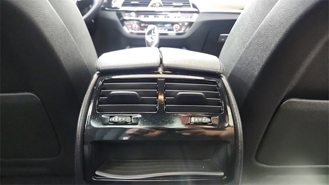 Used 2023 BMW 530e xDrive w/ Premium Package image 55