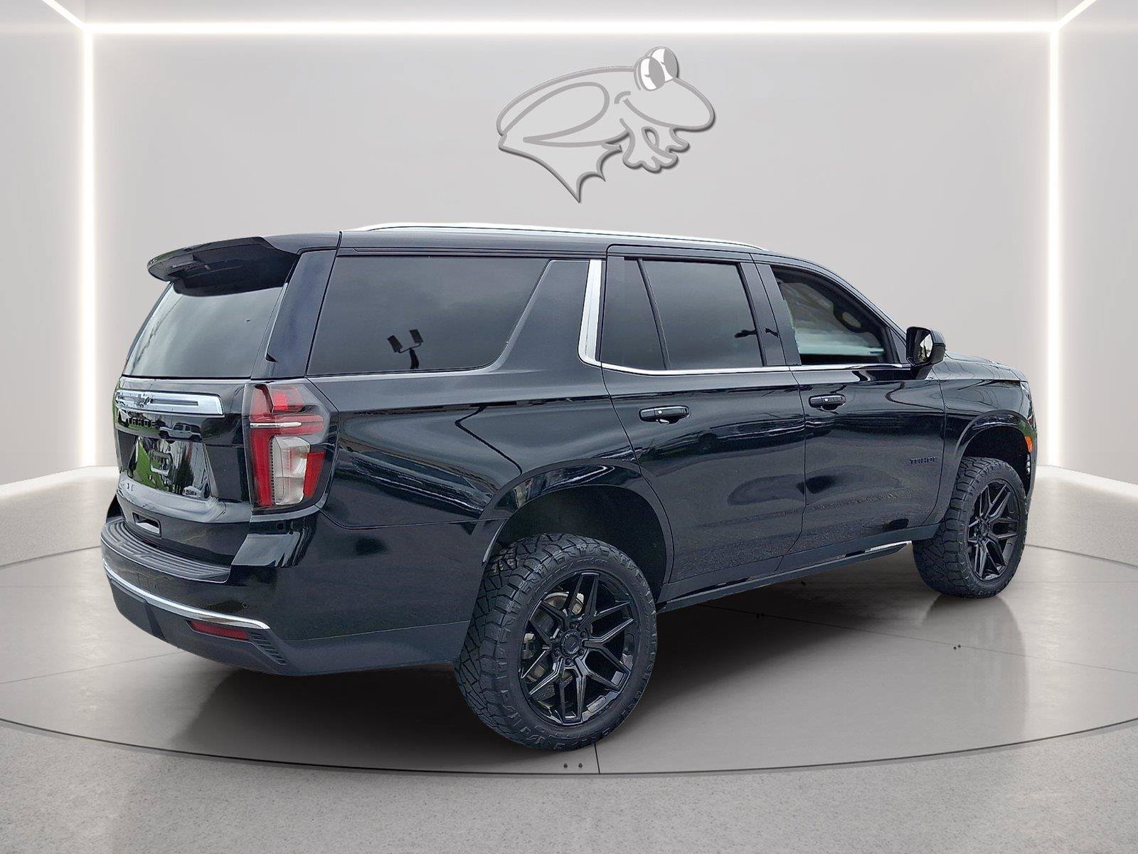 Used 2023 Chevrolet Tahoe LS AWD/4WD image 5