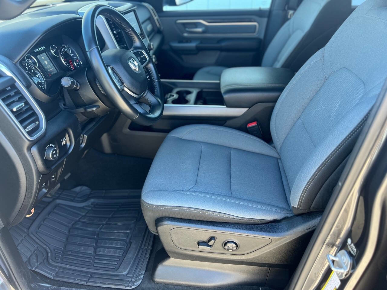 Used 2021 RAM 1500 Big Horn image 13