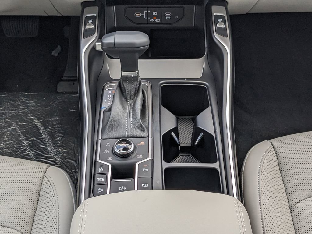Certified 2025 Kia Sorento S AWD/4WD image 23