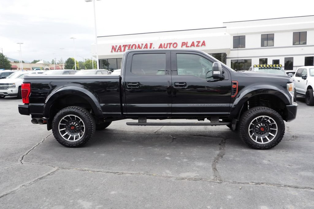 Used 2021 Ford F350 Lariat w/ Lariat Ultimate Package AWD/4WD image 4