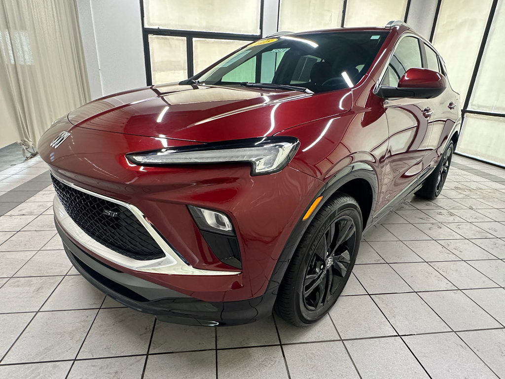 Certified 2025 Buick Encore GX Sport Touring w/ Advanced Technology Package AWD/4WD image 10