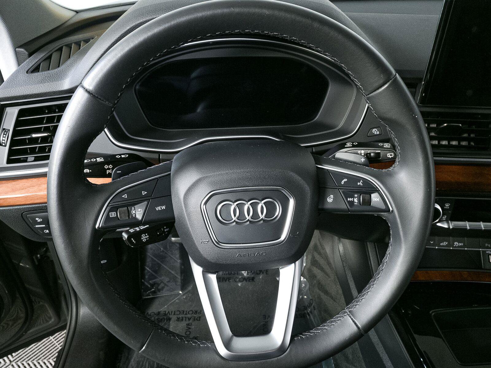 Used 2023 Audi Q5 e Premium AWD/4WD image 10