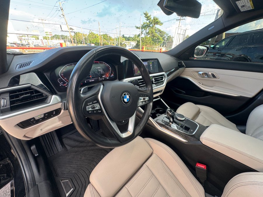 Used 2020 BMW 330i xDrive Sedan w/ Premium Package AWD/4WD image 22