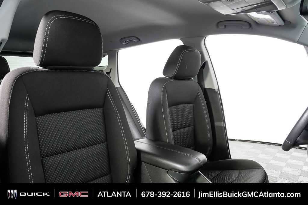 Used 2024 GMC Terrain SLE image 20