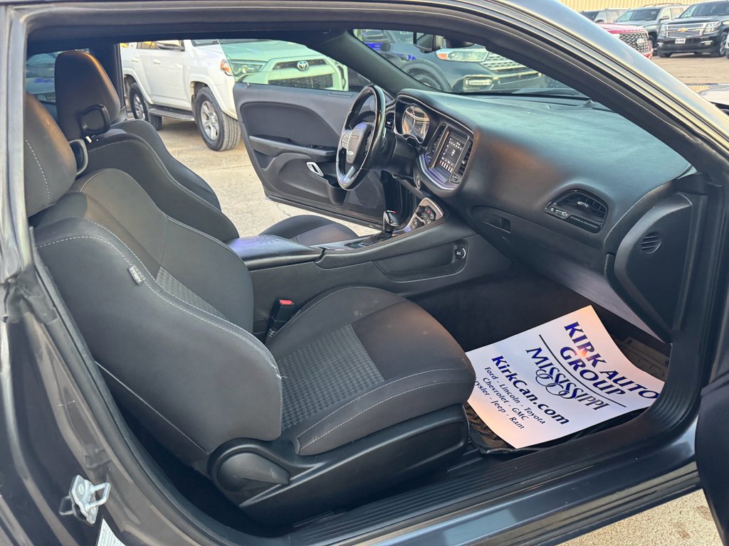 Used 2019 Dodge Challenger R/T image 17