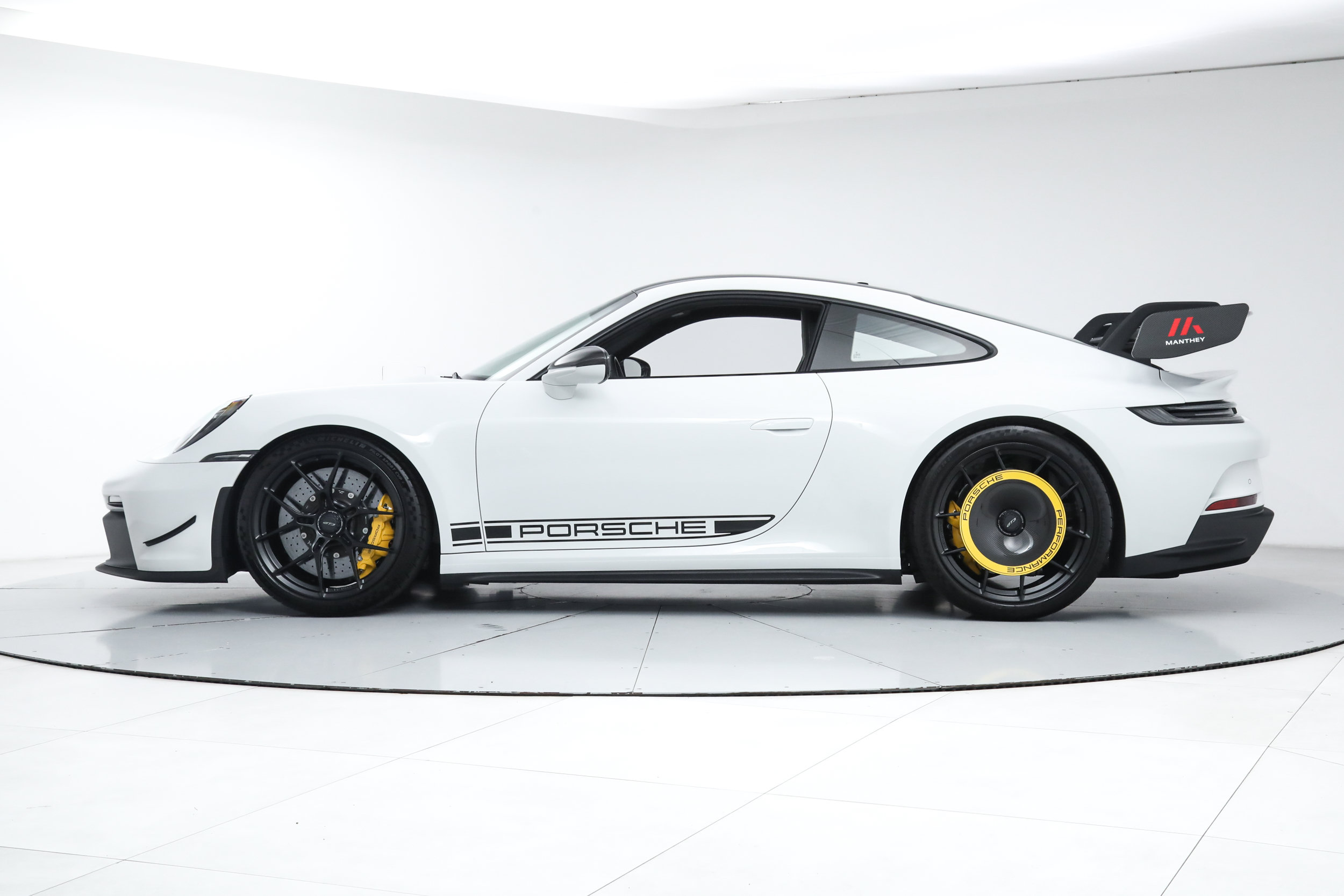 Used 2024 Porsche 911 GT3 RWD image 2