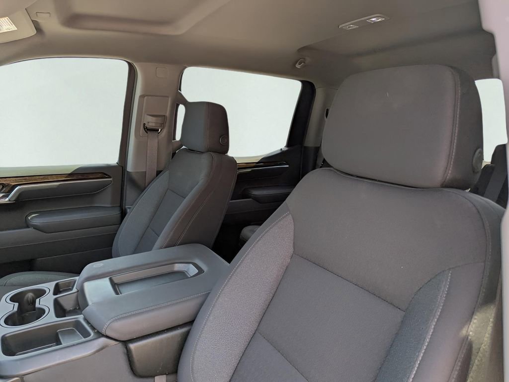 New 2025 GMC Sierra 1500 Elevation image 9