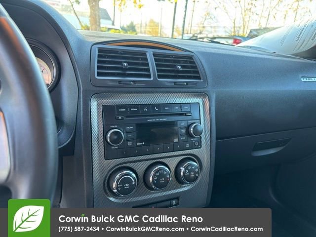 Used 2014 Dodge Challenger R/T image 28