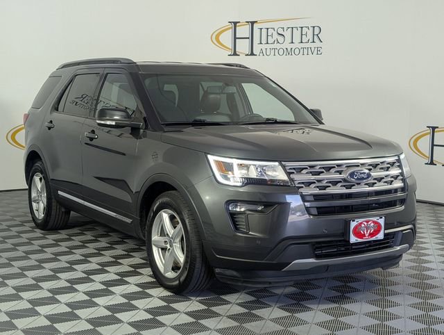 Used 2018 Ford Explorer XLT w/ Equipment Group 202A image 2