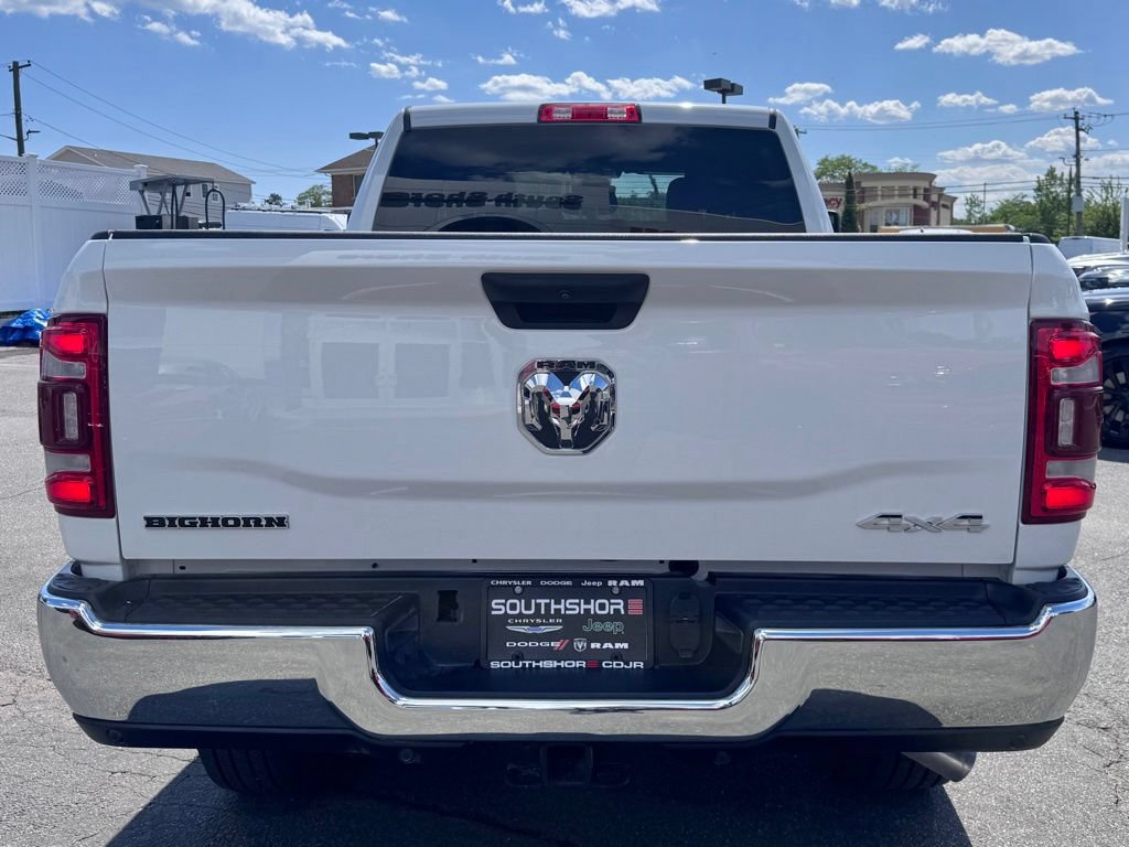 Used 2024 RAM 2500 Big Horn w/ Protection Group AWD/4WD image 6