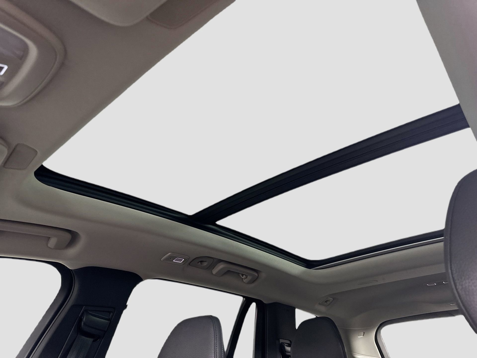 Used 2024 Volvo XC90 B6 Plus w/ Protection Package Premier image 22