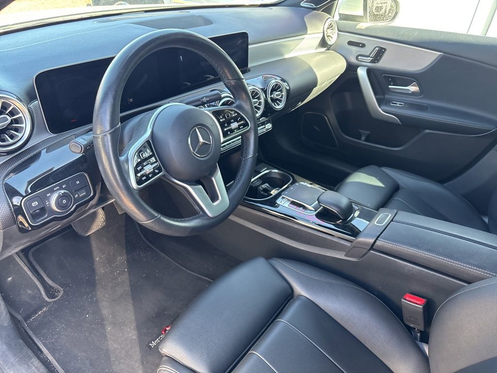 Used 2020 Mercedes-Benz A 220 image 2