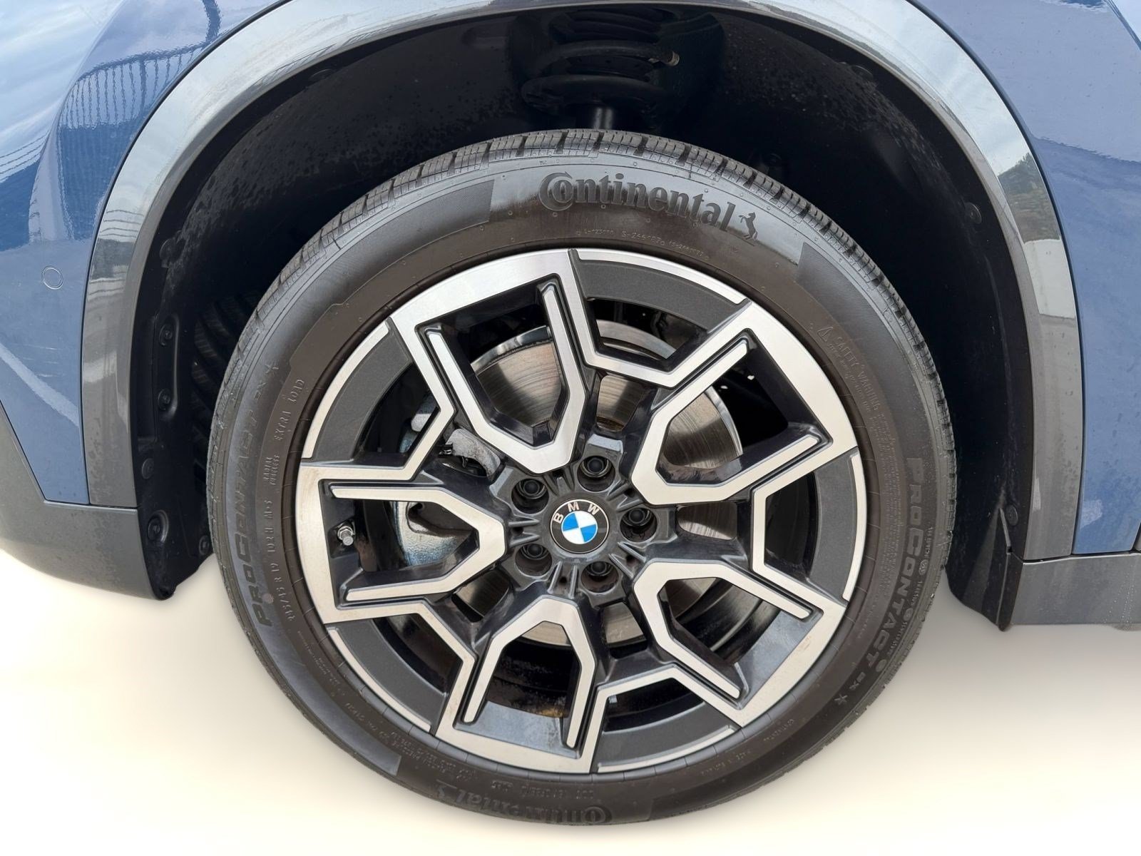 Used 2026 BMW X1 xDrive28i AWD/4WD image 12