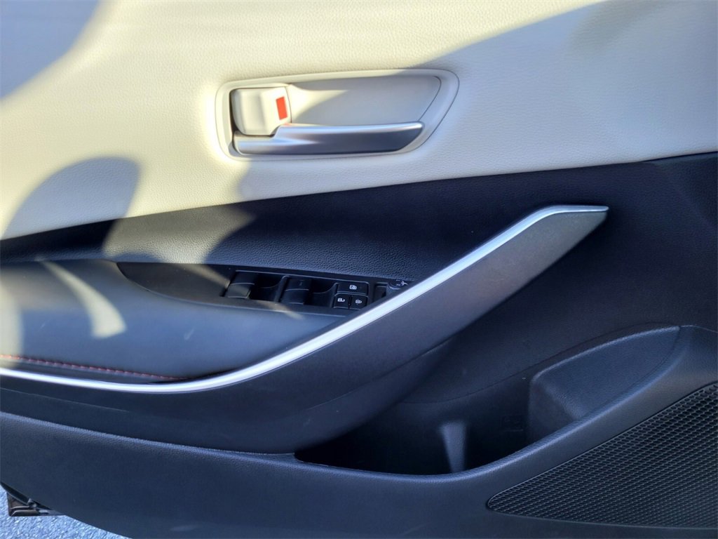 Certified 2025 Toyota Corolla SE image 23