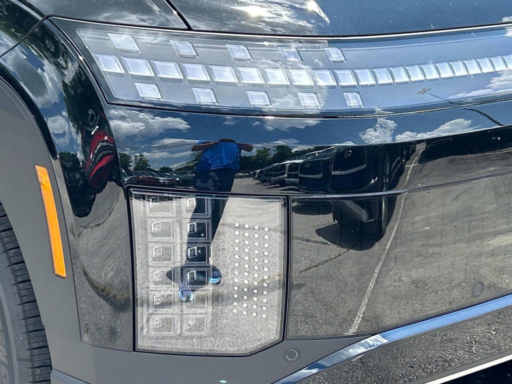 New 2026 Hyundai Ioniq 9 SE image 9
