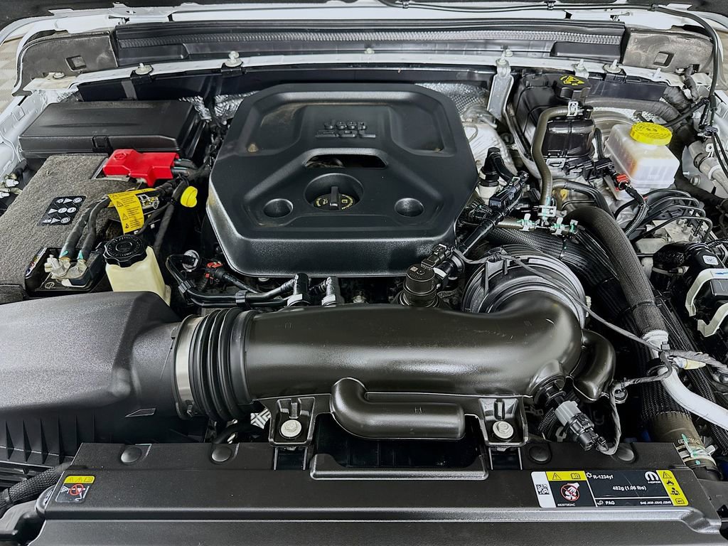 Certified 2025 Jeep Wrangler Willys image 37