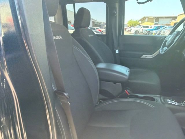 Used 2018 Jeep Wrangler Unlimited Sahara AWD/4WD image 11