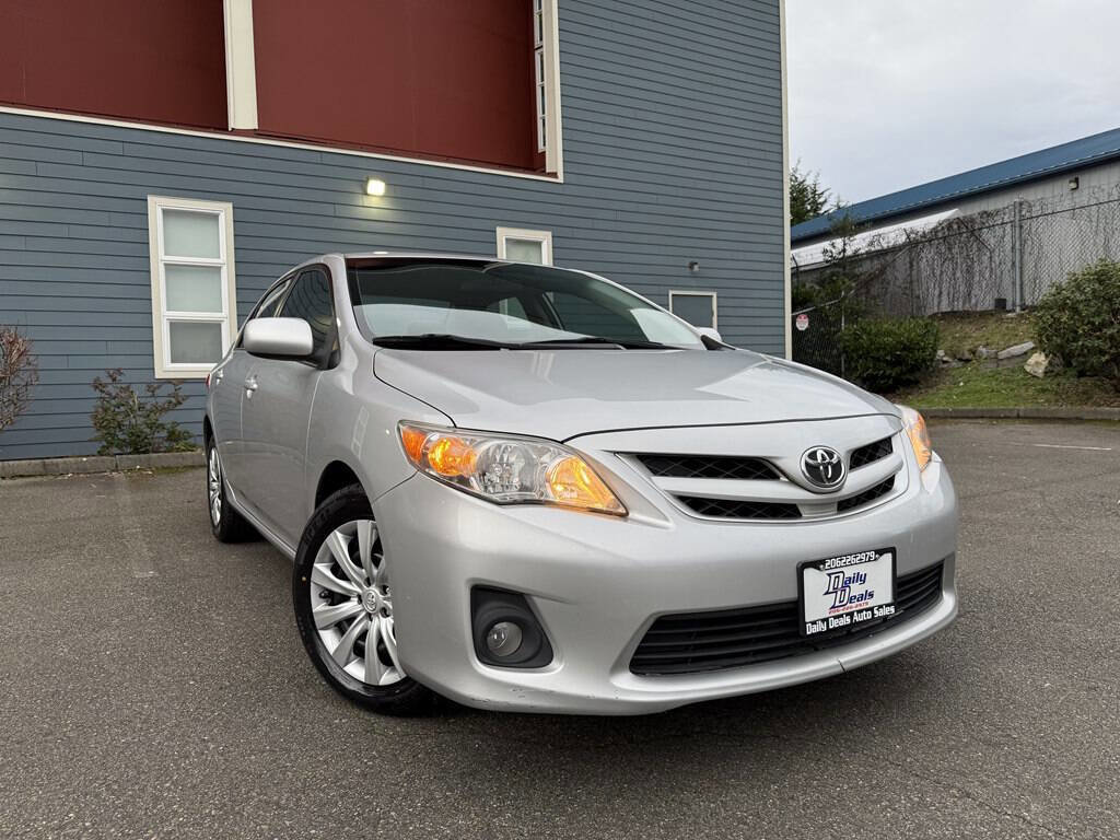 Used 2012 Toyota Corolla LE image 1