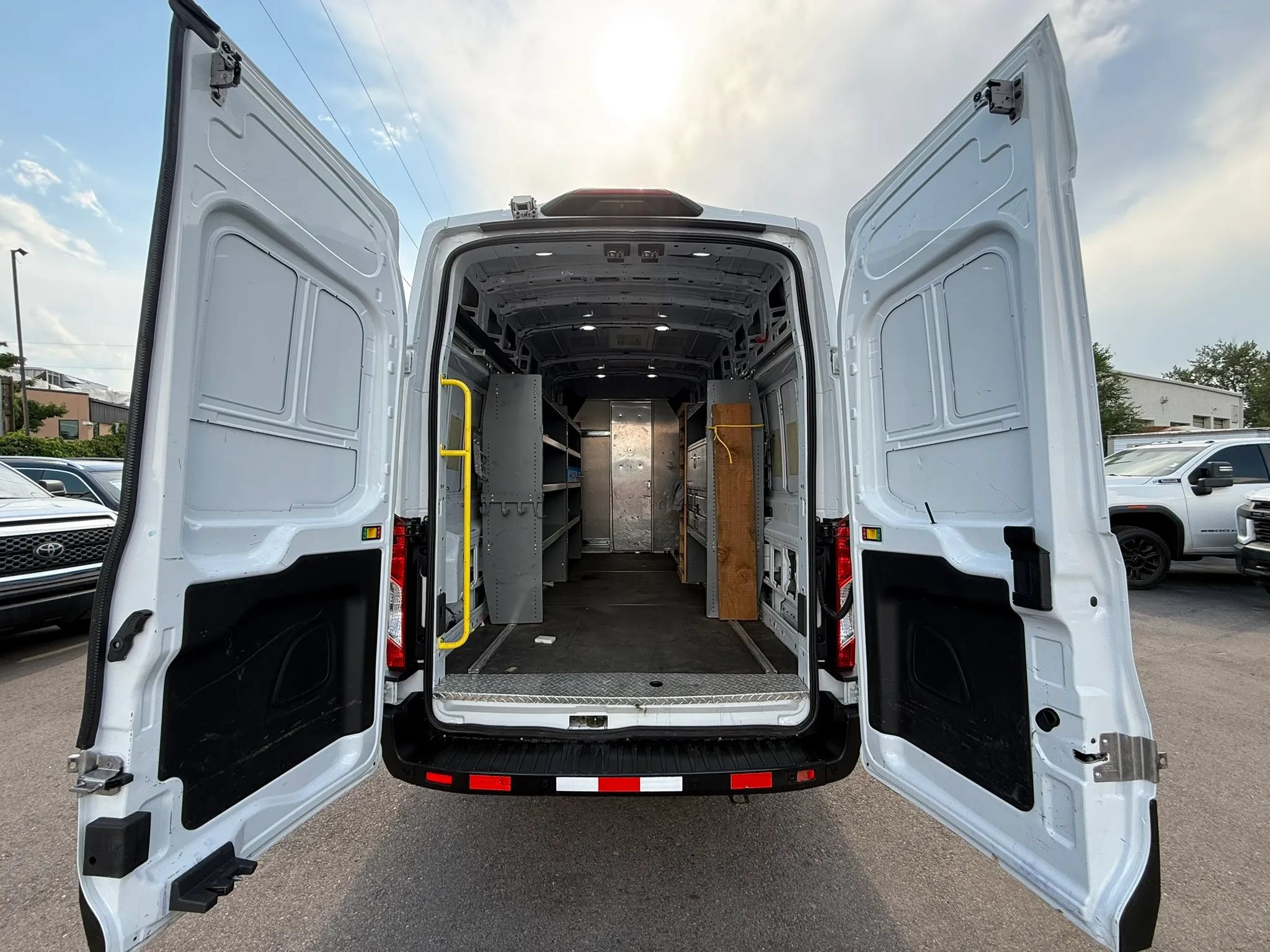 Used 2020 Ford Transit 350 148 High Roof Extended RWD image 20