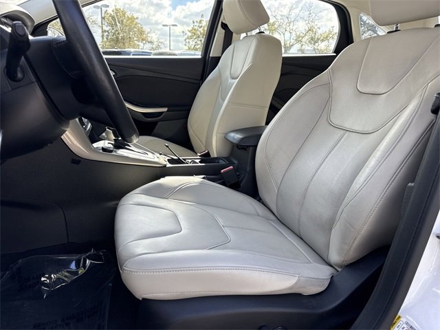 Used 2017 Ford Focus Titanium w/ Titanium Technology Package image 11