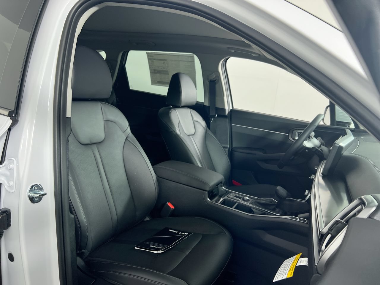 New 2026 Kia Sorento S w/ S Panoramic Sunroof Package FWD image 31