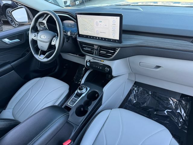 Used 2025 Ford Escape SE w/ PHEV Premium Package FWD image 20