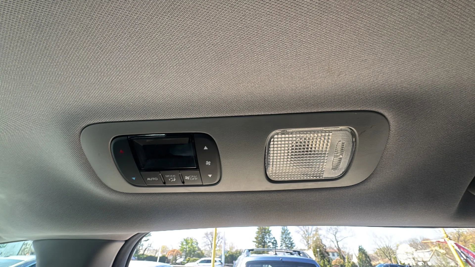 Used 2018 Honda Odyssey Elite image 20